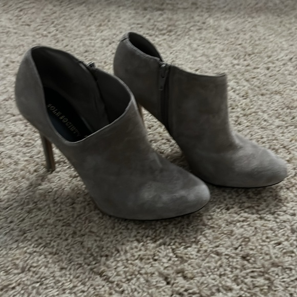 Sole Society size 8 - Picture 2 of 9